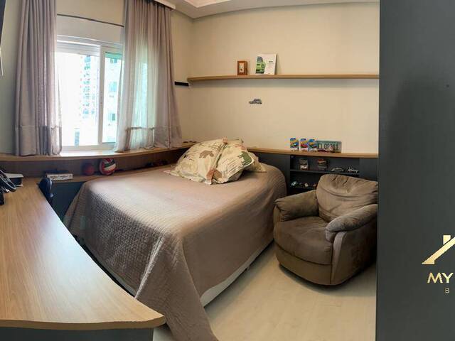 #6M332 - Apartamento para Venda em Balneário Camboriú - SC - 2