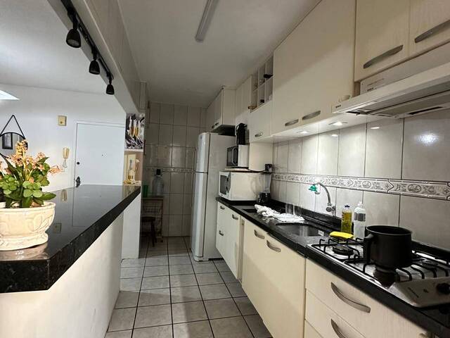 #18M3112 - Apartamento para Venda em Balneário Camboriú - SC